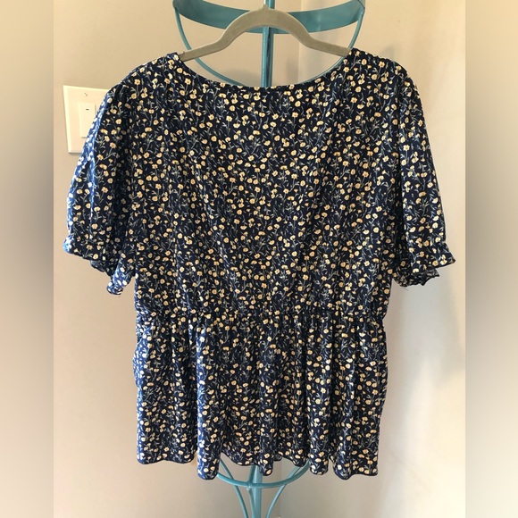 Shein blouses (2) - Picture 2 of 8